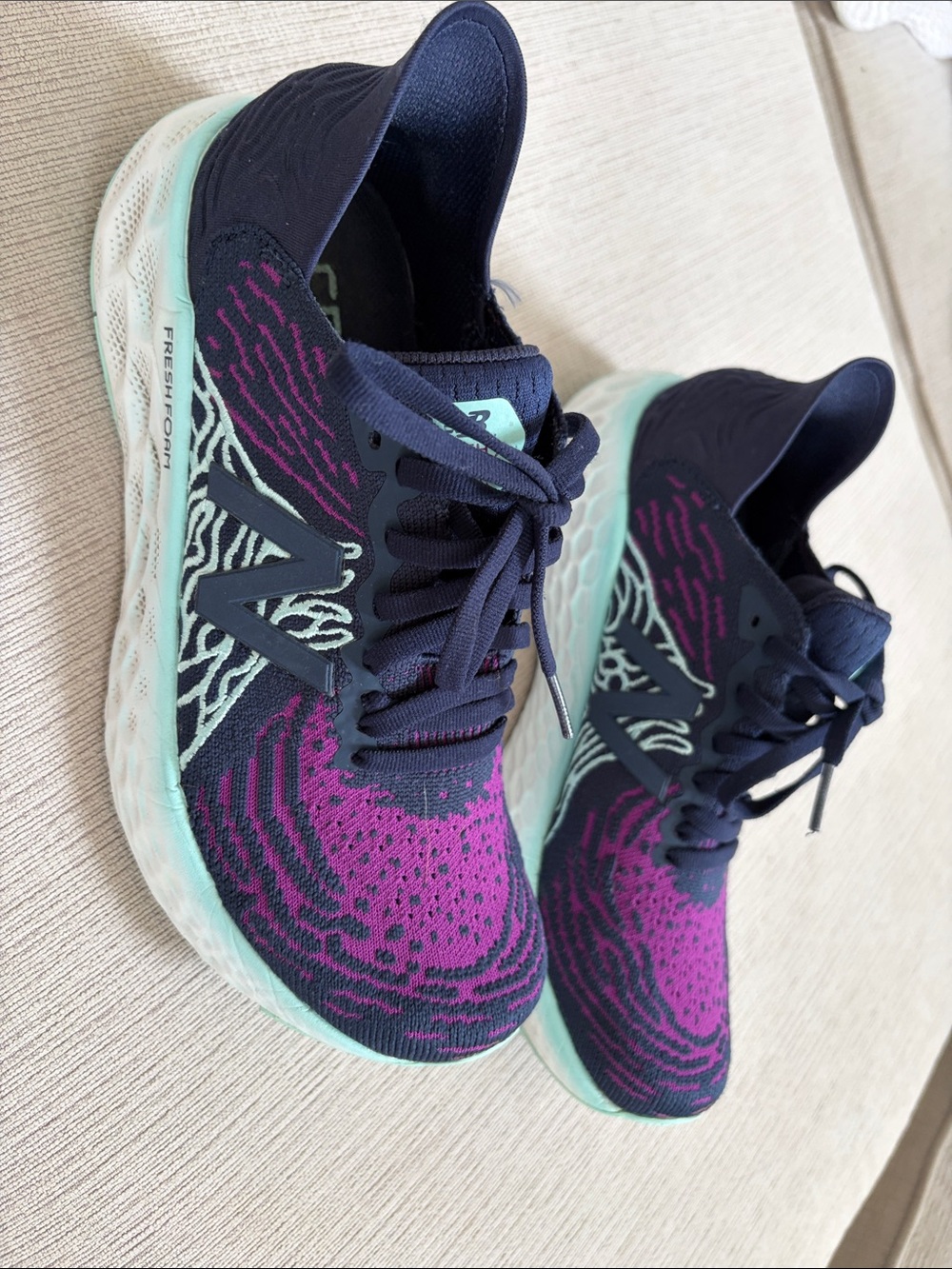 New Balance Women's Fresh Foam 1080 V10 Running Shoe size 7.5 wide D